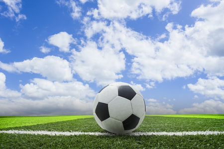 资深球迷实时追踪比赛数据